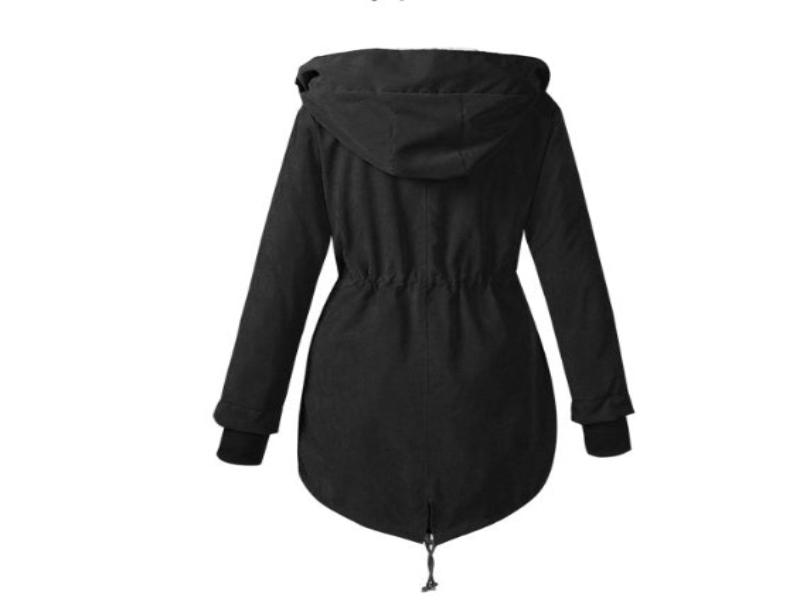 Schwarze Damen-Winterjacke mit Kapuze und Taillenzug, lange Passform für kalte Wintertage.